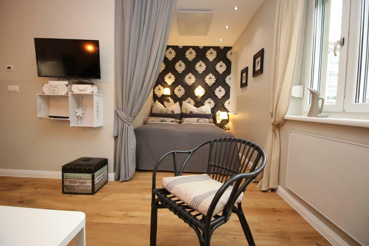 City&More! Apartment-Wieden Buitenkant foto